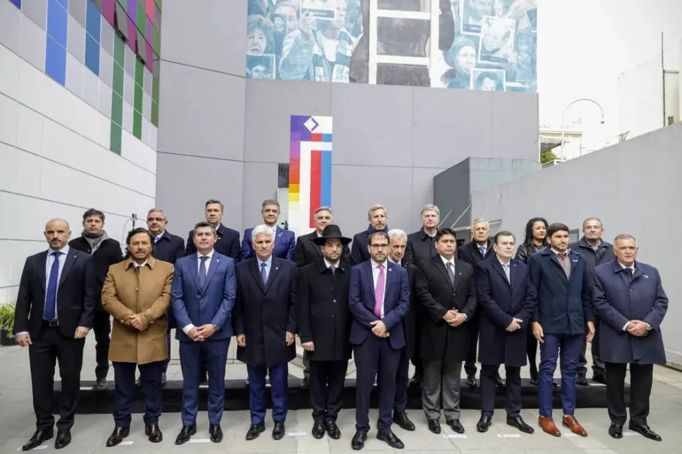Gobernadores de todo el país participaron del Encuentro Federal por la Memoria