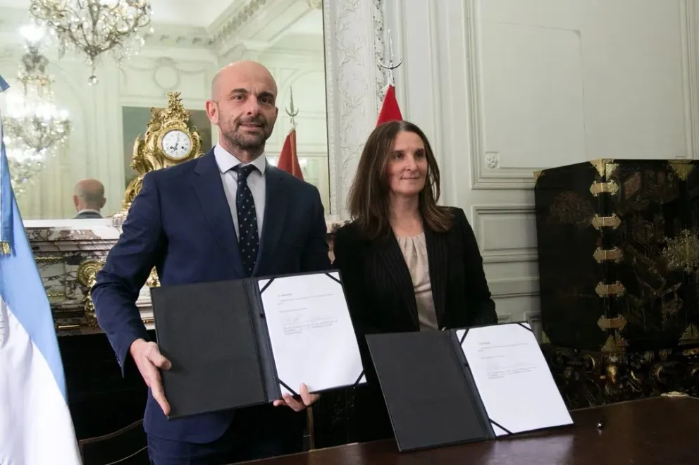 "Cielos Abiertos", Argentina cierra un acuerdo de transporte aéreo con Canadá