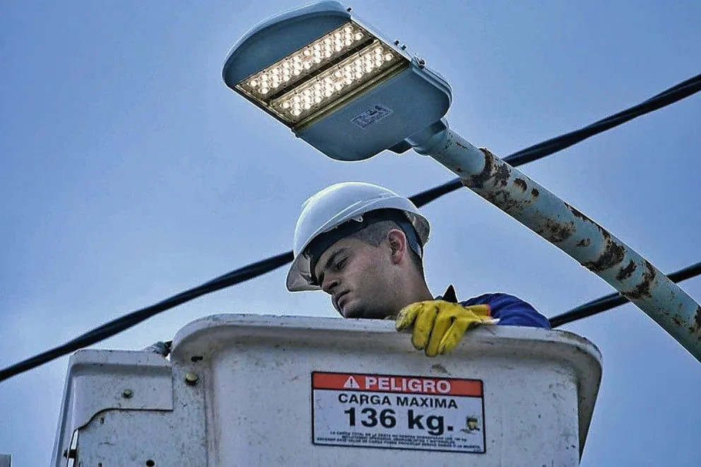 Hoy y mañana se realizarán capacitaciones sobre electrónica aplicada a la iluminación
