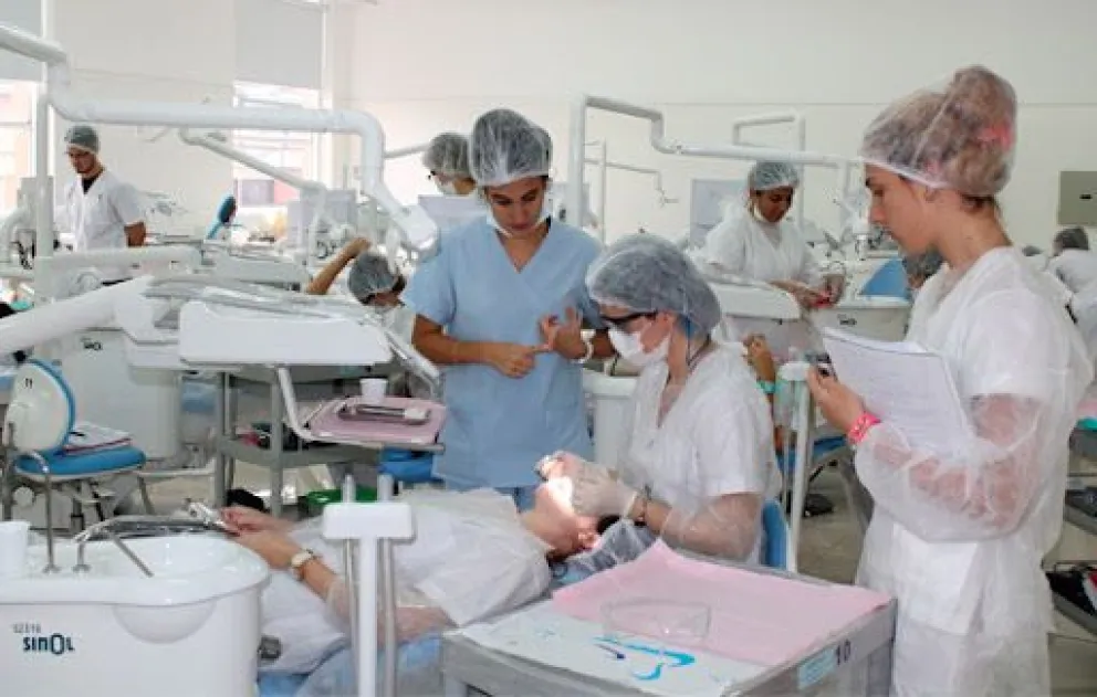 Se acabó el torno y el dolor: novedosa investigación de la UBA para el tratamiento de las caries