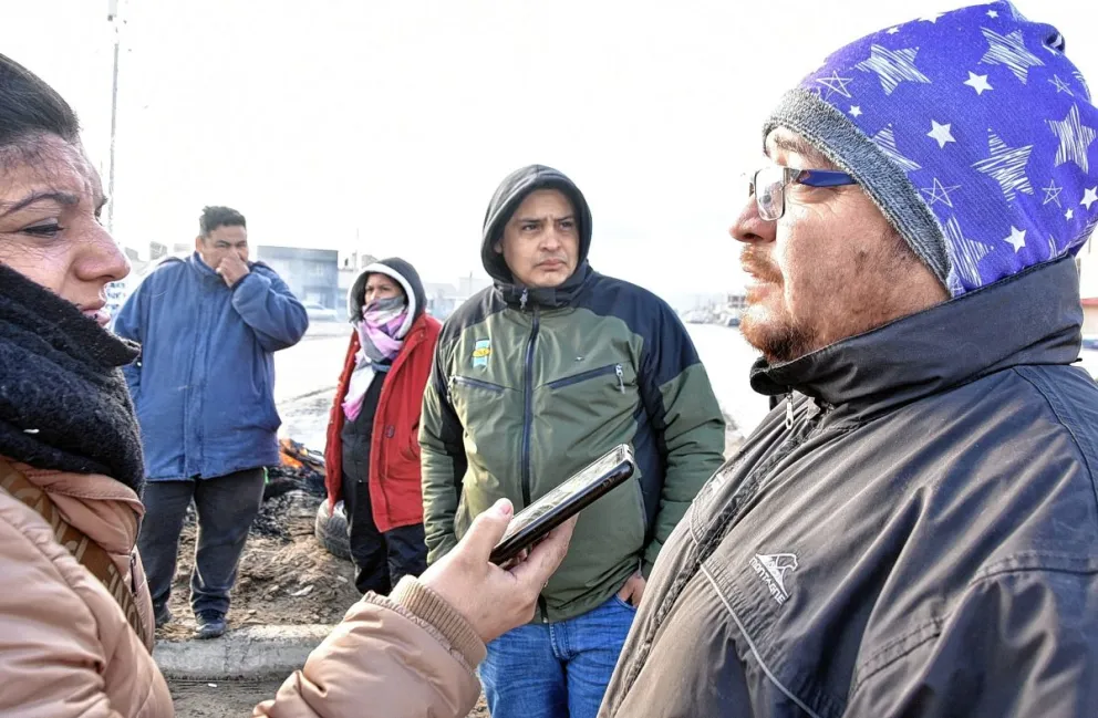 Vecinos del barrio Abel Amaya quemaron cubiertas para reclamar por la red de gas