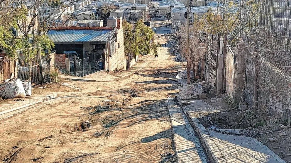 Vecinos reclaman el mal estado de las calles del Abel Amaya y Las Américas: “Estamos abandonados”