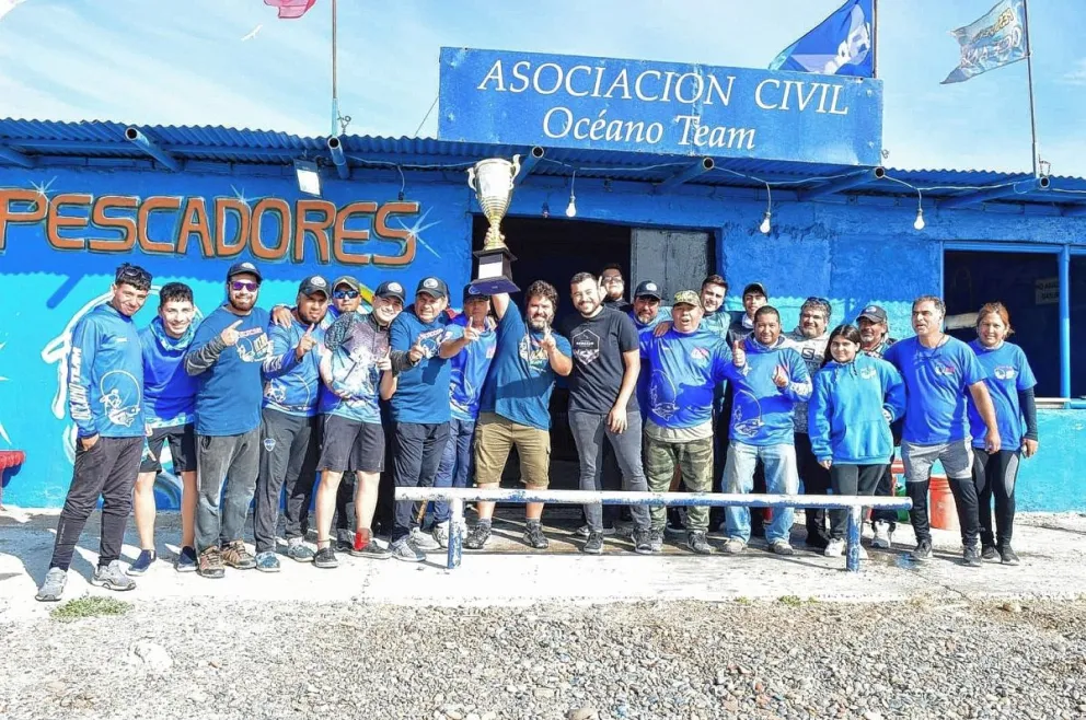 Anzuelos preparados para la Fiesta Provincial del Róbalo