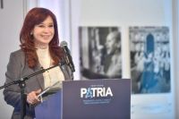 La Corte Suprema resolvió que la justicia ordinaria podrá intervenir en la investigación de carteles en la vía pública contra Cristina Kirchner