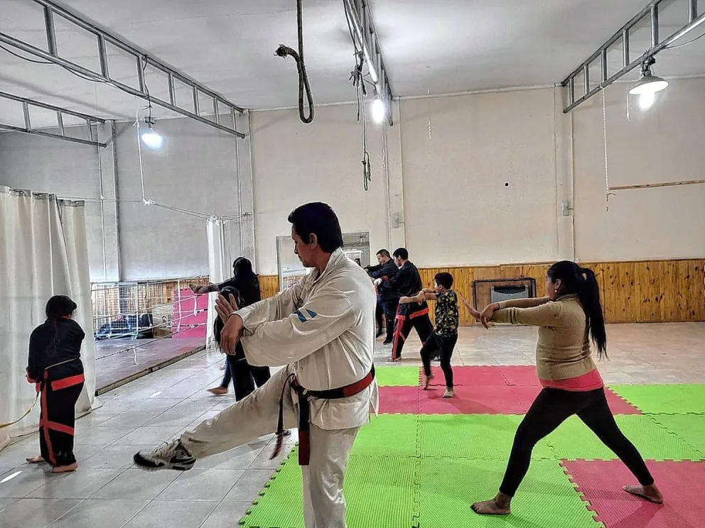 Carlos Delgado sigue creciendo en su estilo moderno y libre