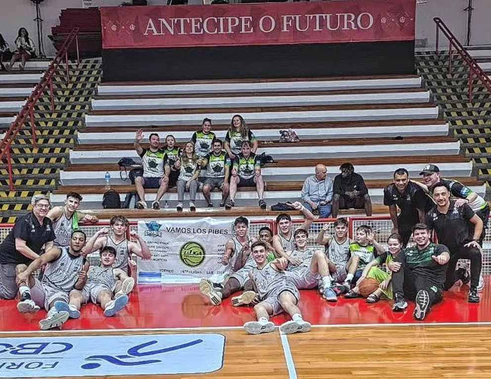 Triunfo de Gimnasia en Brasil