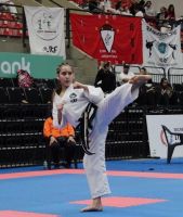 Taekwondo ITF: Brianna Barrera se trajo dos medallas de plata de Paraguay