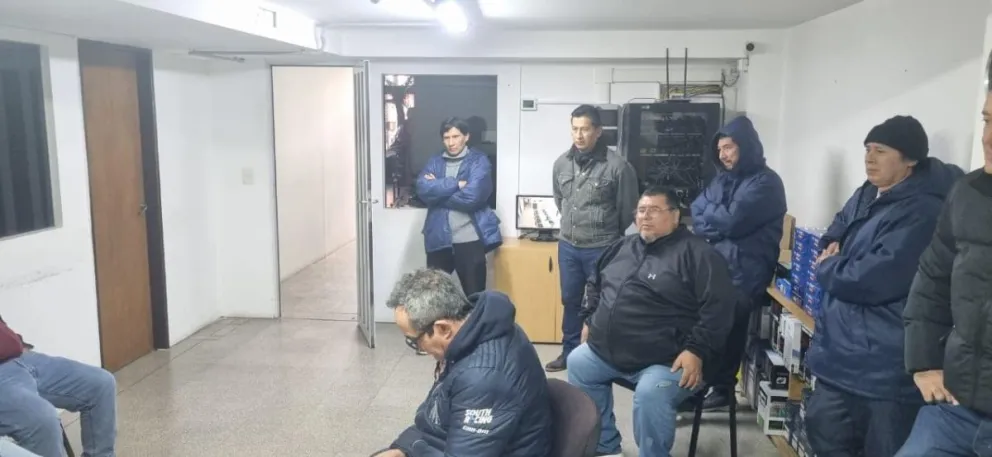 Principio de acuerdo que beneficia a trabajadores de la pesca