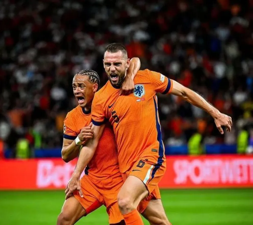 Países Bajos se lo dio vuelta a Turquía y se metió en semifinales de la Eurocopa