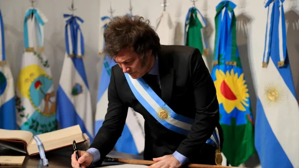 Milei firmó el Pacto de Mayo y anunció la creación de un Consejo para impulsar las reformas en el Congreso