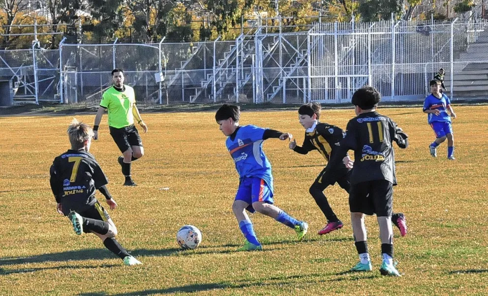 La CAI y Huracán pasaron a la instancia Provincial