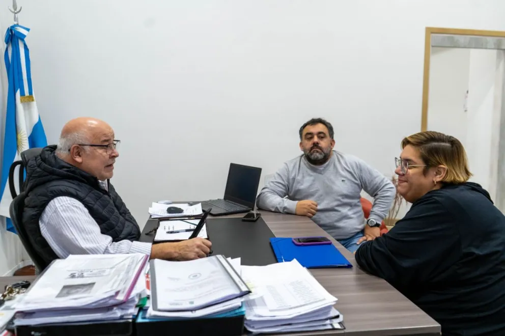 El Municipio avanza en los trabajos de señalización y reordenamiento en el barrio El Atardecer