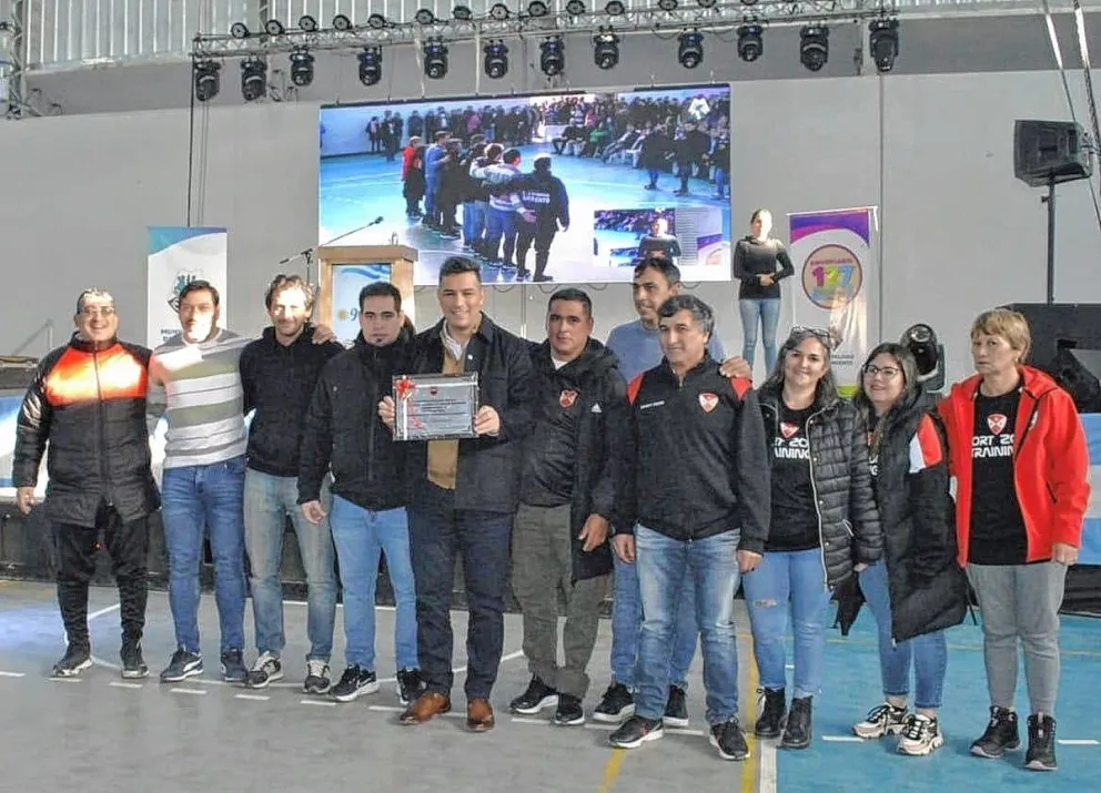 Construirán consultorios médicos en la cancha del club Sarmiento