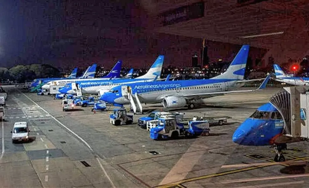 Vacaciones amenazadas por posible paro de pilotos de Aerolíneas