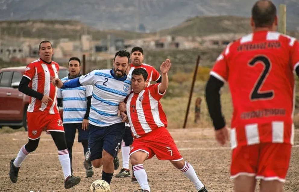El fútbol de veteranos con programa completo