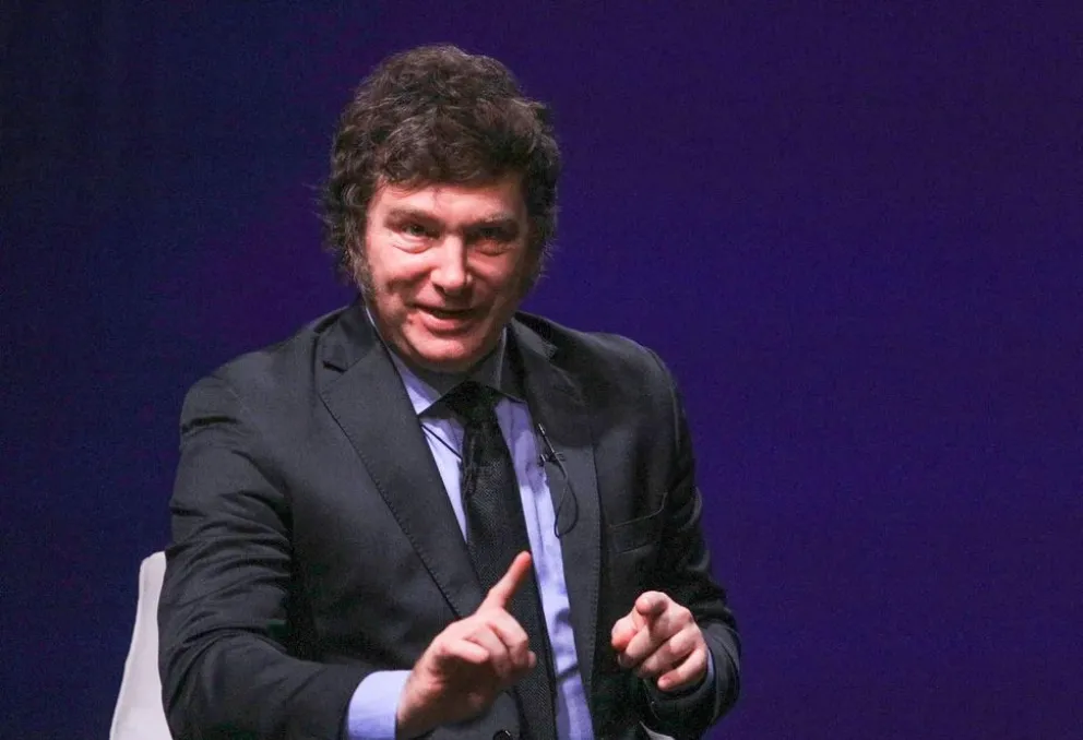 Milei anunció cómo se frenará la escalada del dólar y dijo que hay "cero pánico"