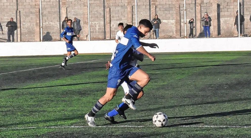 Jorge Newbery visita a Saavedra