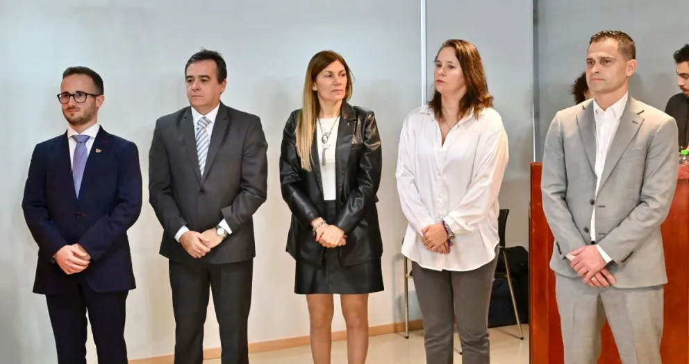 Asumieron nuevos funcionarios en el Gabinete Provincial: “Todo el que quiera sumar para que la provincia esté mejor, va a tener un espacio”, dijo Torres