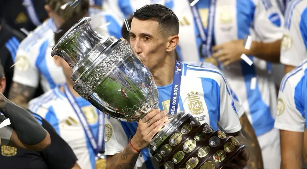 El presidente de Rosario Central detalló por qué no se dio el regreso de Di María