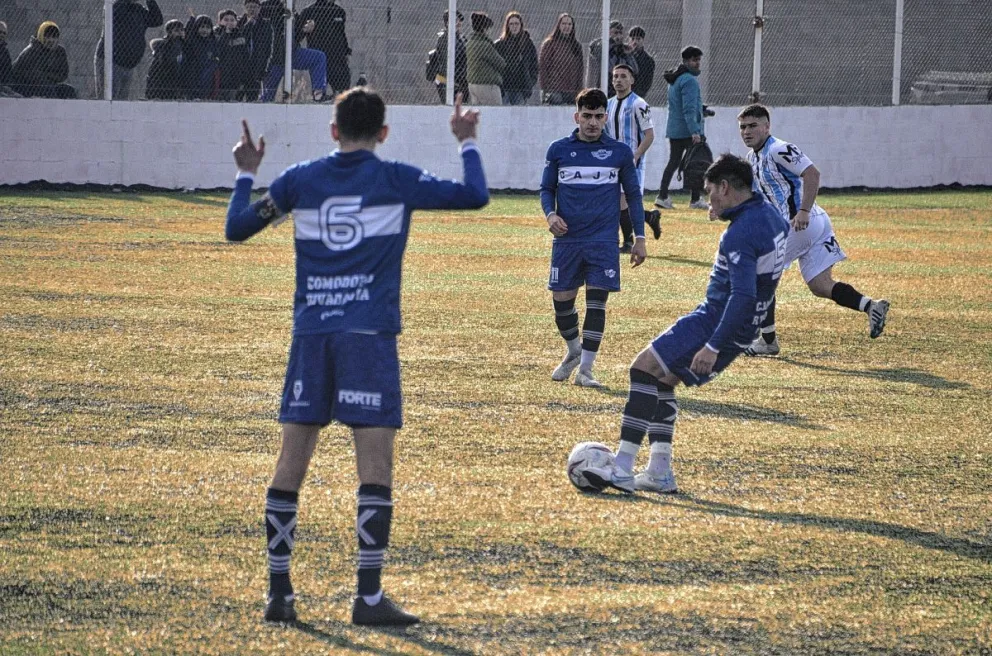 El Lobo espera el clásico con la autoridad de ser puntero