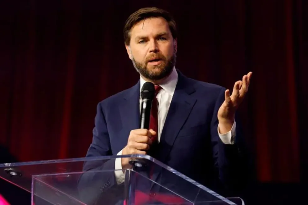 Donald Trump eligió al senador J.D. Vance como su compañero de fórmula