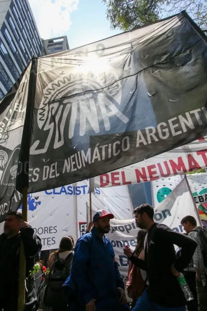 Parciales del ajuste: mientras grandes empresas ganaron, el salario perdió