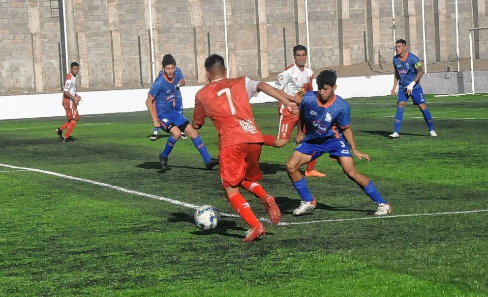 Huracán-C.A.I. y Petroquímica-Laprida, completan la fecha