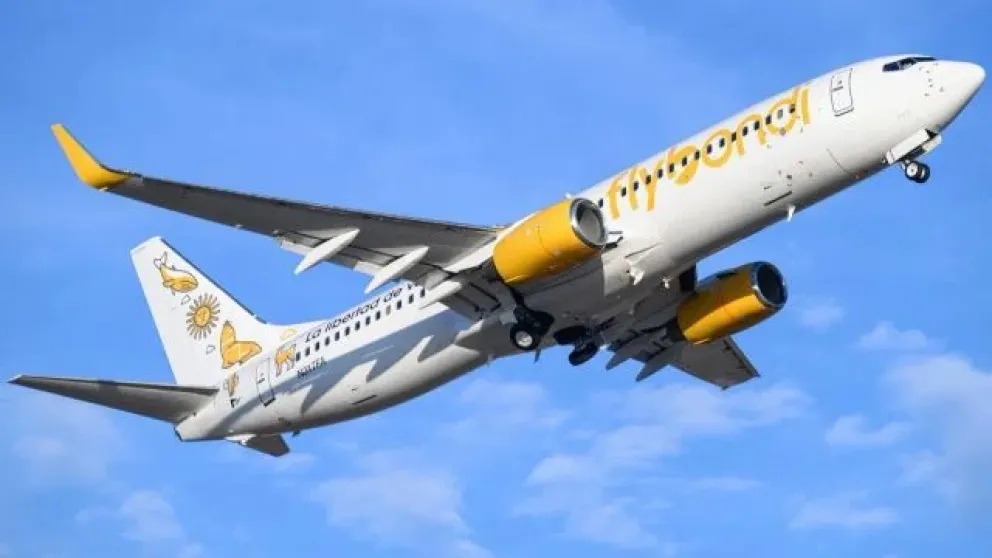 Flybondi fue imputada por cifras millonarias a causa de cancelaciones de vuelos
