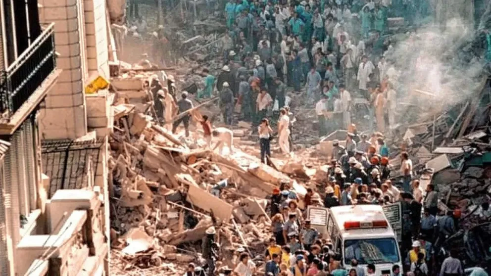 AMIA, A 30 AÑOS: ASÍ SE VIVIÓ EN LA RADIO