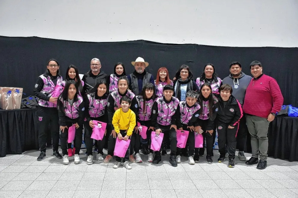 Reconocimiento para los equipos de futsal comodorenses