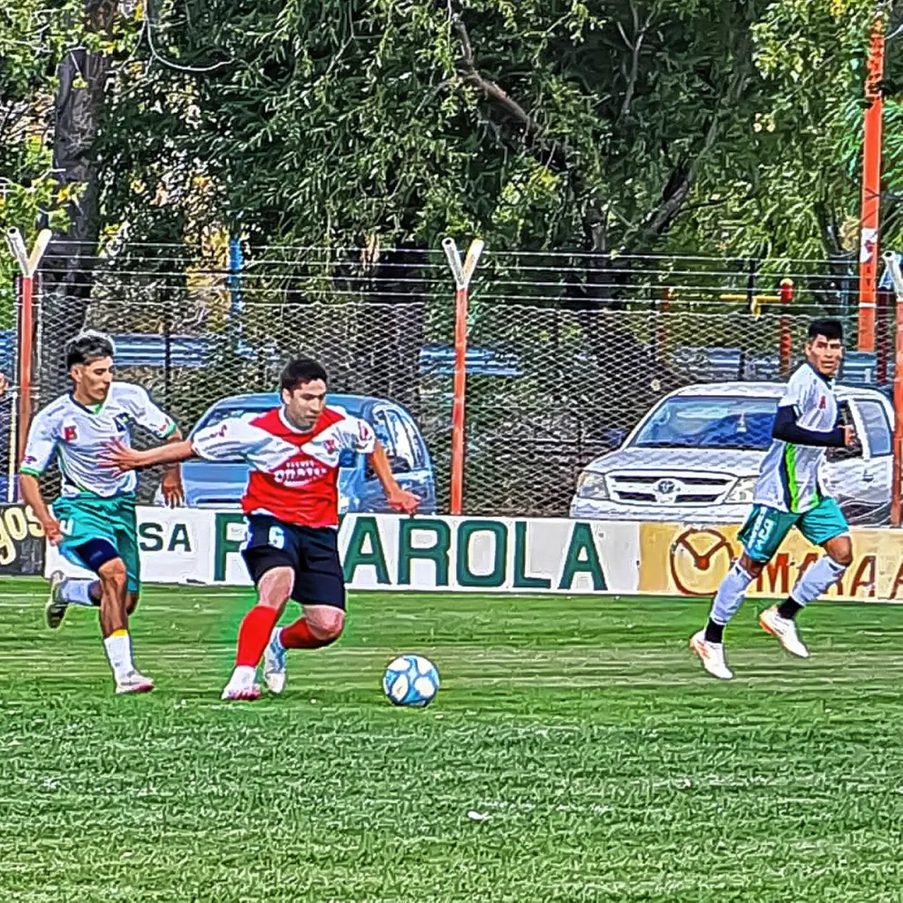 Adelantan Laprida y Deportivo Sarmiento