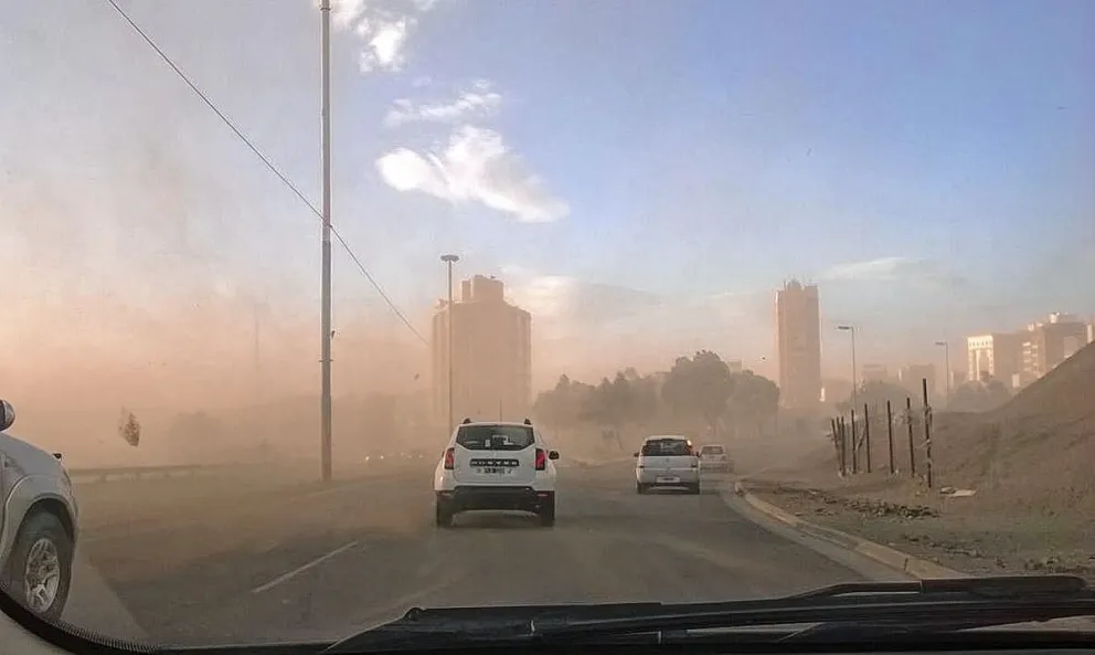 Por vientos fuertes: alerta roja para Santa Cruz y naranja para Comodoro y un sector de Chubut