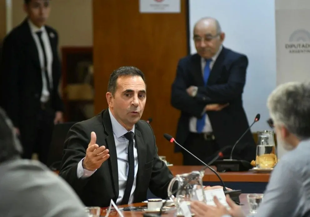 La Secretaría de Trabajo convocó al sector empresario y avanza en la conformación de la mesa tripartita