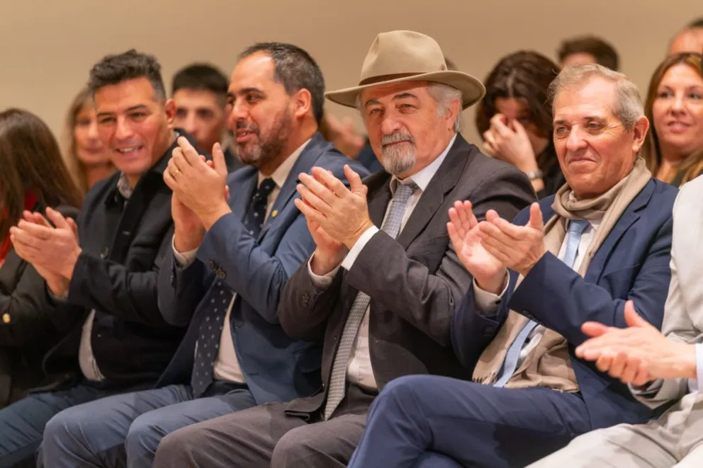Macharashvili acompañó el 76° Aniversario de Rada Tilly