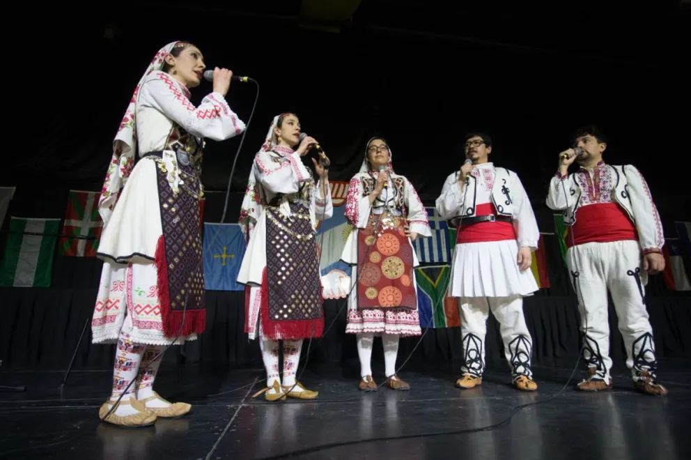 Llega una edición especial de Noche de Pioneros junto a los cuerpos de baile de infantiles