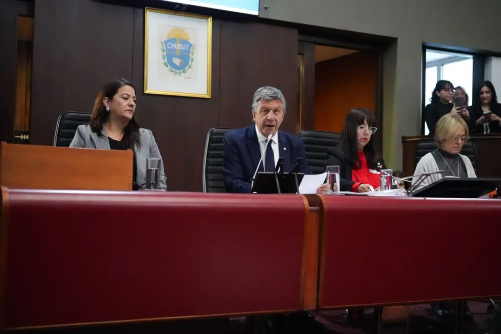 “Vamos a respetar a rajatabla el derecho de participación, pero no que se afecte el desarrollo de una sesión legislativa”