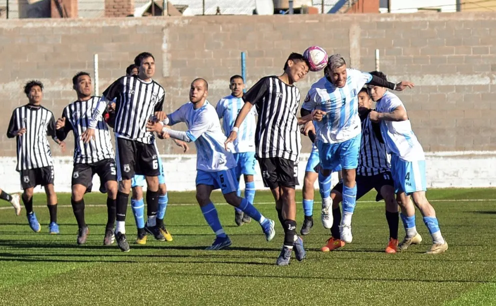 Tiro lo ganó con un penal en tiempo de descuento