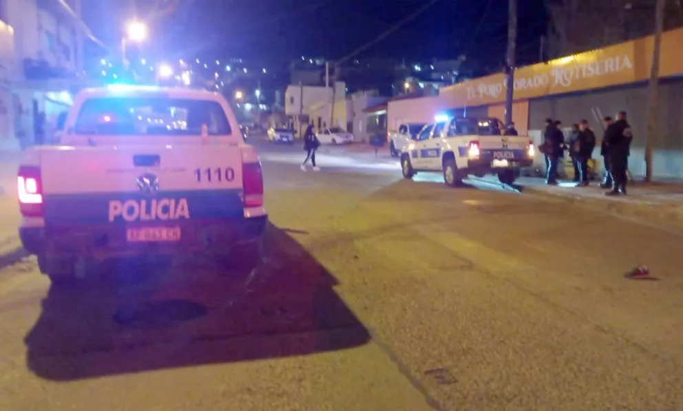 Pareja apuñaló a un taxista en barrio La Floresta y compañeros del trabajador del volante le propinaron una golpiza al supuesto ladrón