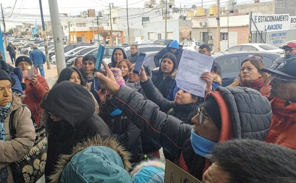 Vecinos del barrio COMIPA recibieron facturas de luz de hasta $900.000