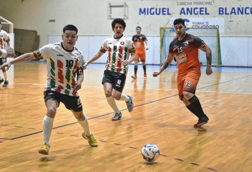 Halcones sigue como escolta