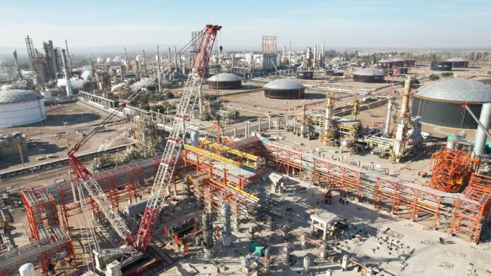 Proyecto estratégico de YPF en Mendoza por combustibles con impacto ambiental positivo 