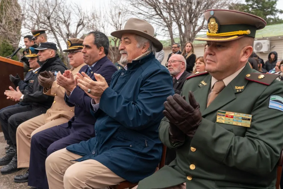 Macharashvili acompañó el 86° Aniversario de la creación de Gendarmería Nacional