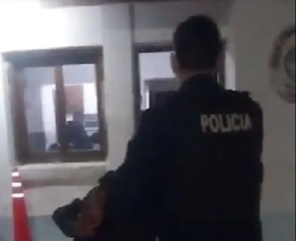 La Plata: Dos hombres fueron detenidos tras torturar a un changarín