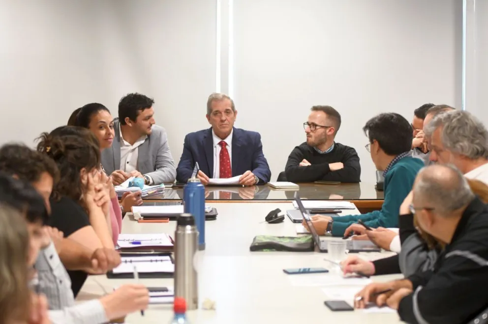 El Gobierno y los gremios docentes retomaron las negociaciones paritarias