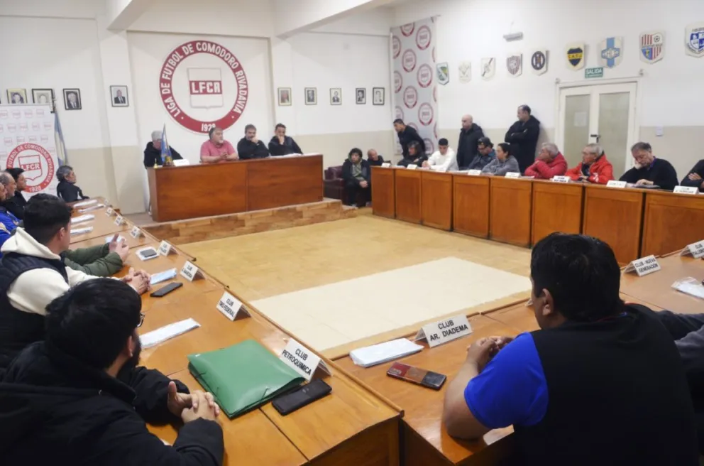 Reunión clave entre Comité Ejecutivo y los árbitros de fútbol para el regreso de la actividad