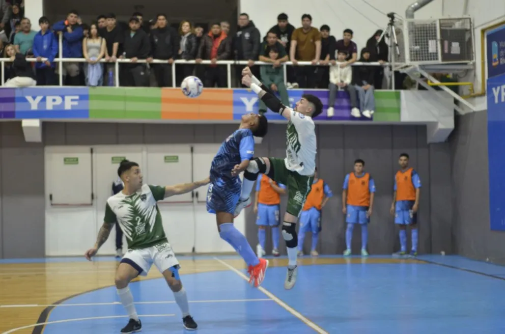 Buen debut para Comodoro