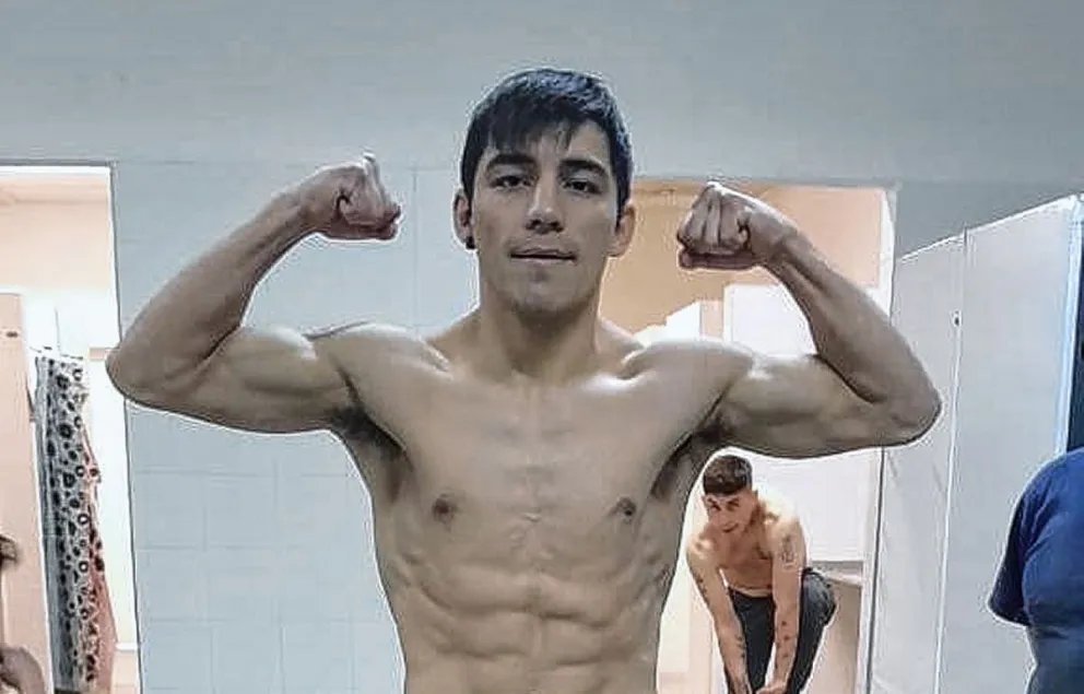 Erik Cheuque nuevamente en pelea de fondo