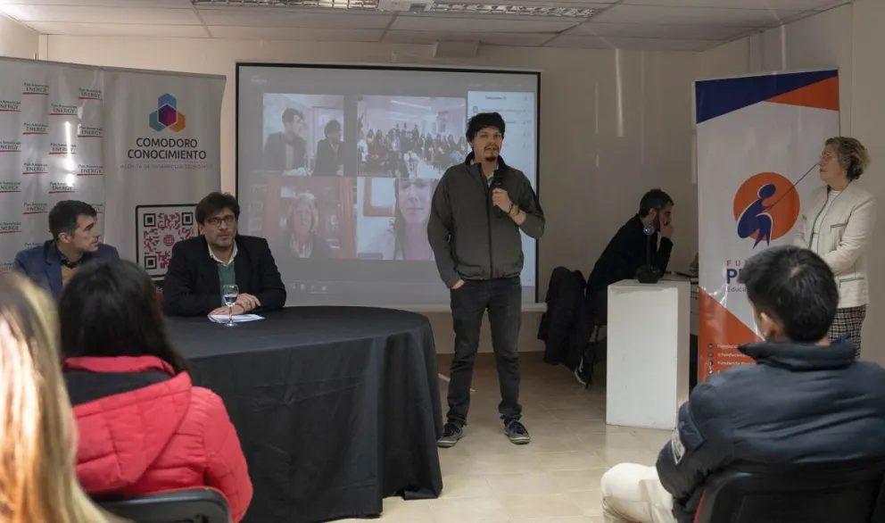 El Municipio, junto a PAE y Fundación Pescar, continúa generando espacios de capacitación para jóvenes