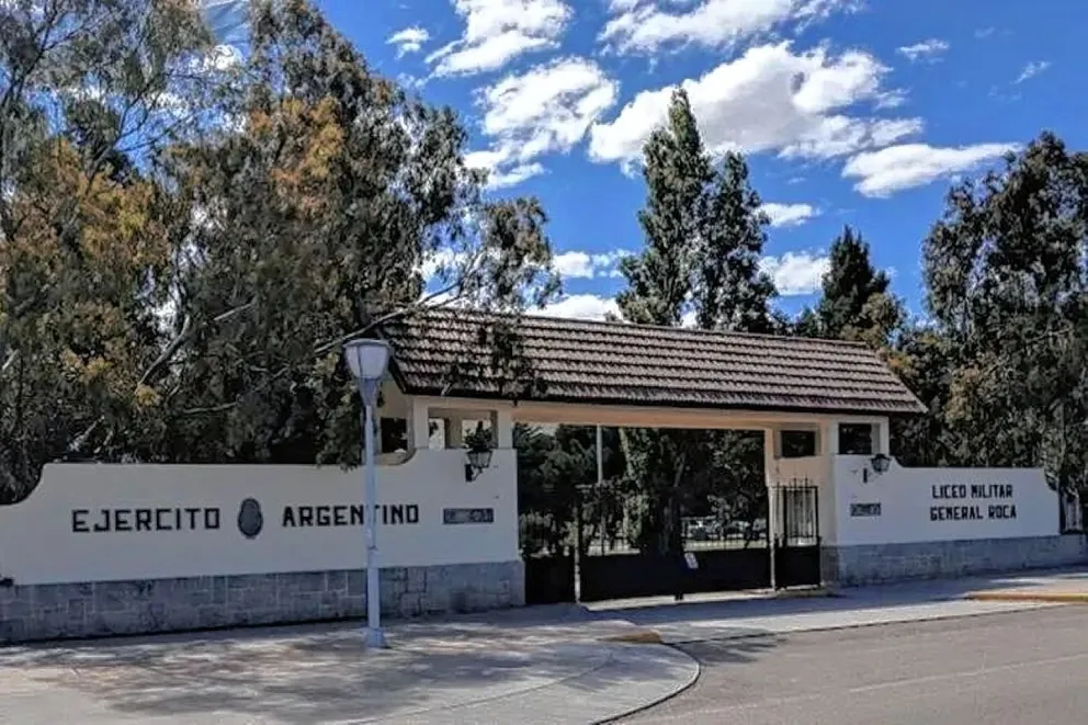 Defensa desactivó el proyecto de “democratizar” los Liceos Militares