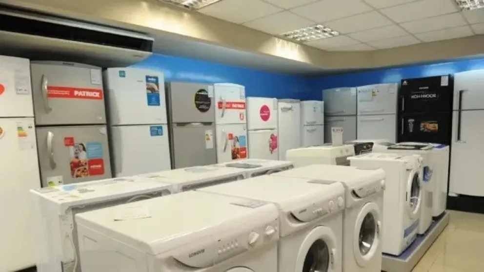 El Gobierno lanza programa de créditos con bonificaciones para comprar aparatos de bajo consumo: la lista de los productos